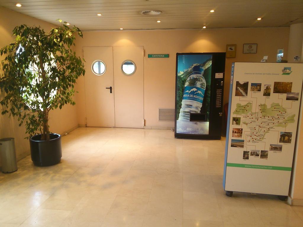 Hotel Montmelo Luaran gambar