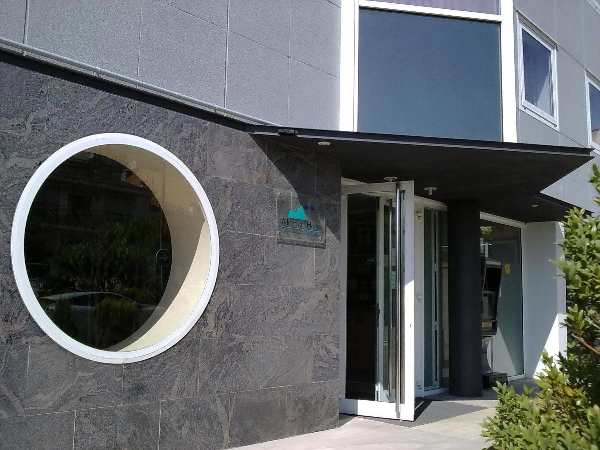 Hotel Montmelo Luaran gambar